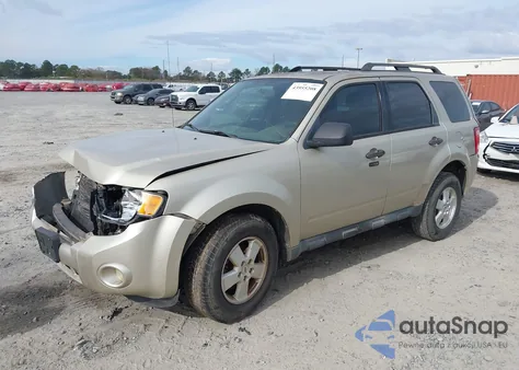 2011 Ford Escape Xlt z USA, uszkodzony, nr VIN 1FMCU0D73BKB70526